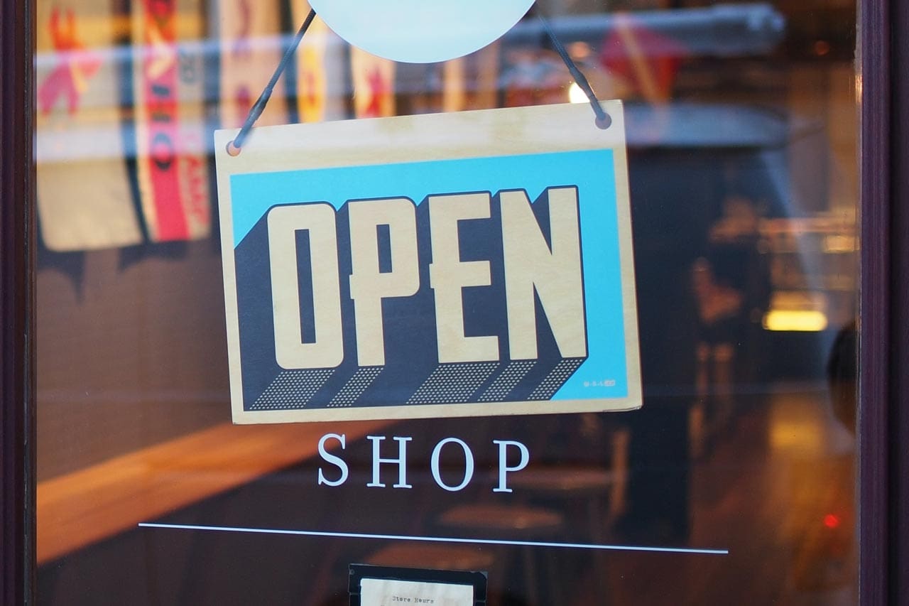 Elements of Effective Retail Store Signage – DANONI